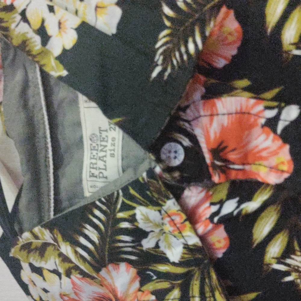 Men's shirt. - Picture 3 of 3